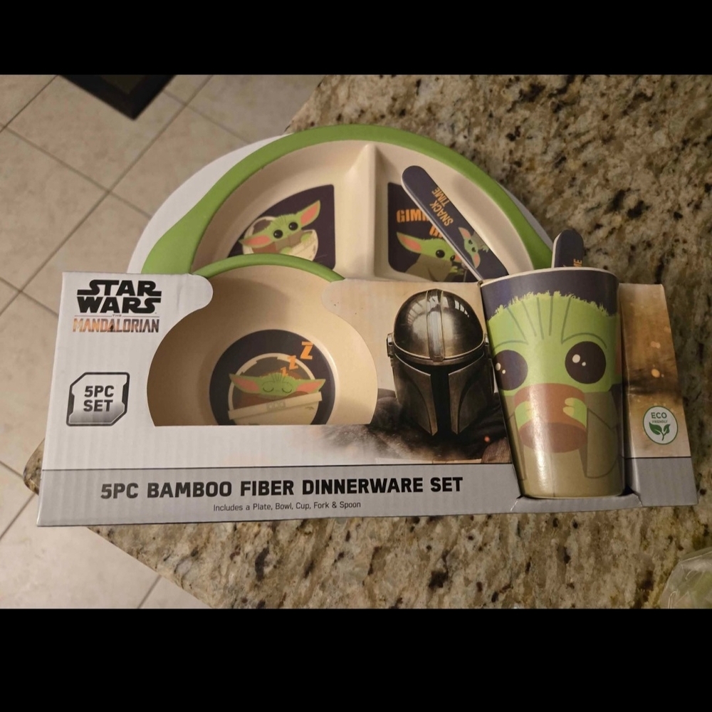 Star Wars Gray Bamboo Dinnerware Set